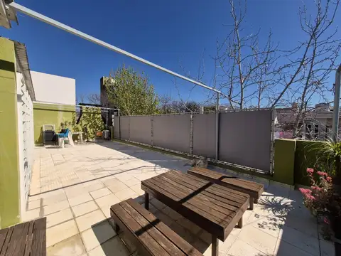 PH Reciclado con Terraza en Zonificacion Baja-APTO CREDITO-