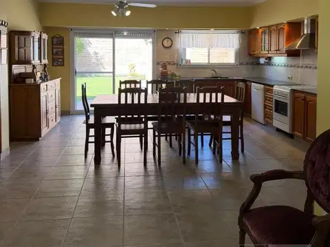 Casa en Alquiler en Beccar Libertador Río, USD 2.500