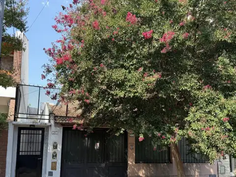 ENCANTADOR PH 3 AMBIENTES 122M2, EN PLANTA BAJA, C/FTE, SILENCIOSO, CON GRAN TERRAZA PROPIA