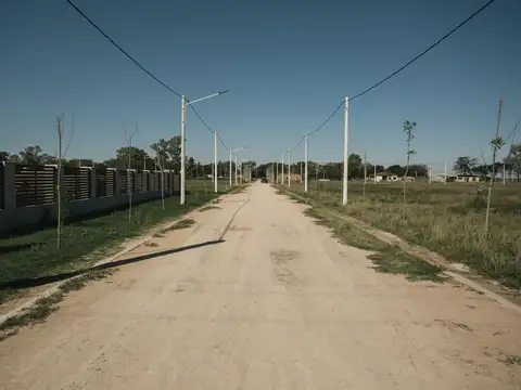 Lote 795 m2 sobre acceso a Villa Lía