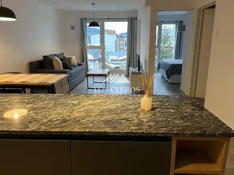 Departamento en Alquiler con 1 cochera