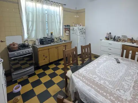 Casa de tres habitaciones, calle 13 /23 y 24.