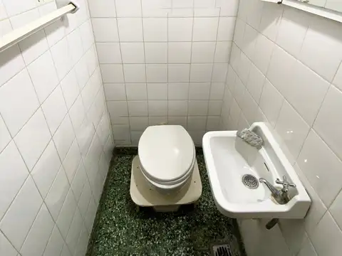 VENTA CASA 4 AMBIENTES VILLA LUZURIAGA.