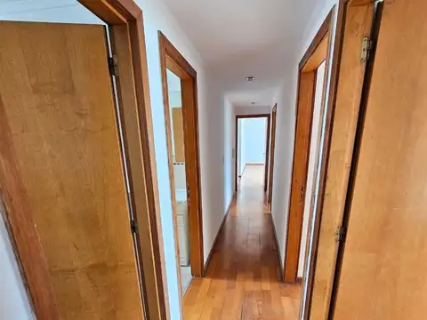 Departamento en Venta con 2 cocheras