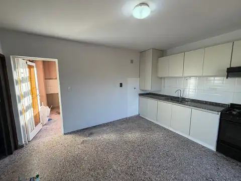 Depto Tipo Casa 3 ambientes con 2 baños