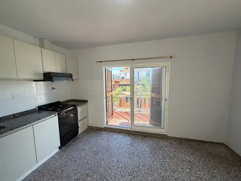 Depto Tipo Casa en Alquiler en San Antonio de Padua, $ 800.000