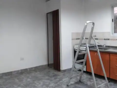 Departamento en Alquiler en Haedo, $ 300.000