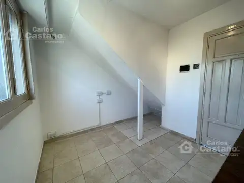 Depto Tipo Casa en Alquiler de 2 ambientes