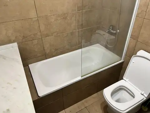 Departamento 5 ambientes con 2 baños