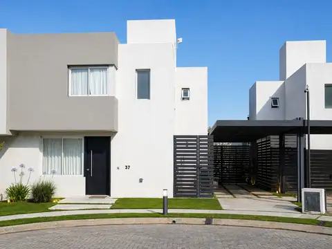 DÚPLEX EN VENTA EN ROSSEN – VALLE ESCONDIDO | 3 DORM + GRAN JARDÍN