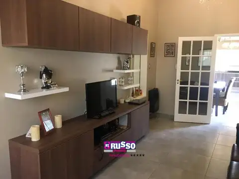 Casa 3 ambientes con 3 baños