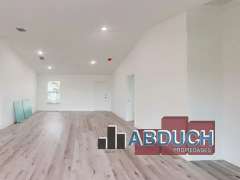 Casa 5 ambientes con 2 baños