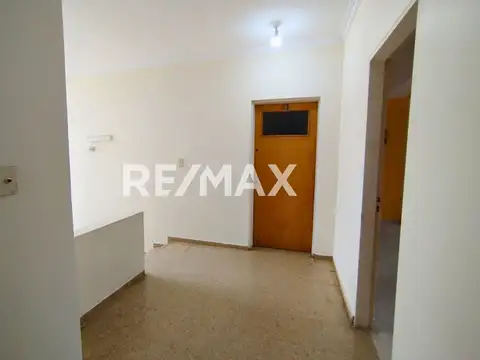 Oficina en Alquiler en Neuquen, $ 600.000