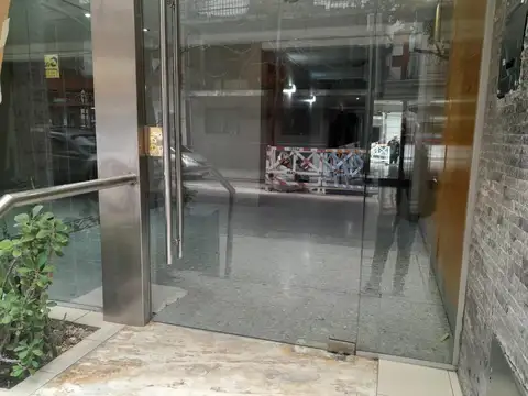 DEPTO 3 AMB MUY LUM. BAJAS EXP. 2°PISO