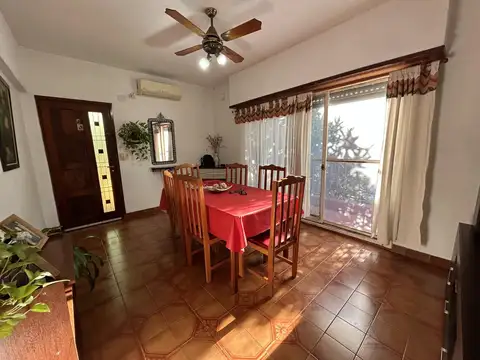 Depto Tipo Casa en Venta en Carapachay, USD 90.000