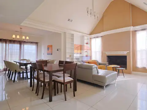 Casa en Venta en Ciudad de la Costa, USD 900.000