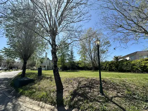 Terreno en esquina en venta, Barrio Septiembre