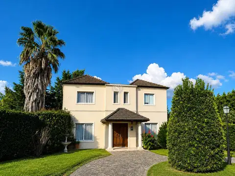 Casa  en Venta en Campo Grande, Pilar, G.B.A. Zona Norte