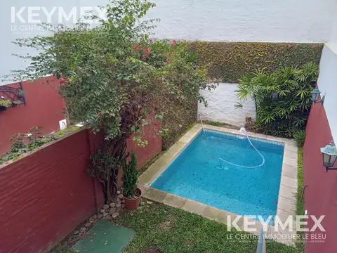 Venta Casa tipo triplex 4 ambientes con pileta en Villa Mitre, Villa Sta Rita