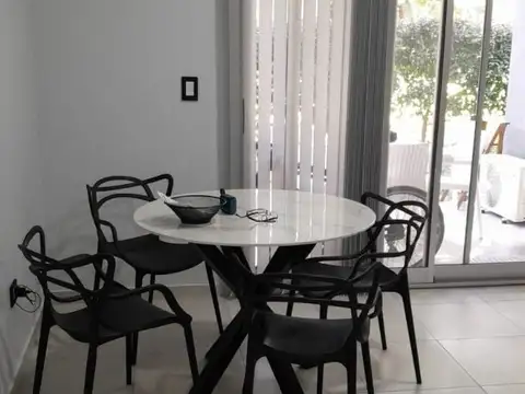 Depto. de 2 amb. con cochera en barrio Altos del Golf | Berazategui