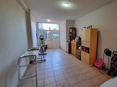Importante chalet en Bernal Oeste