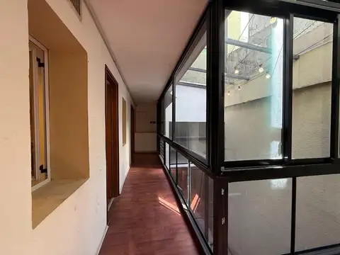 Depto Tipo Casa en Venta de 8 ambientes