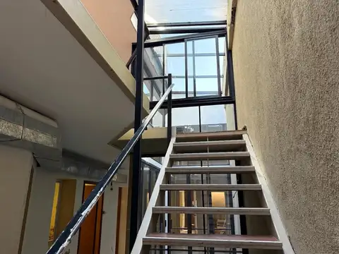 Depto Tipo Casa en Venta 50 años