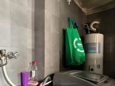 CASA EN VENTA CON GARAGE