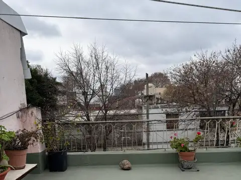 Casa 3 ambientes con 2 baños