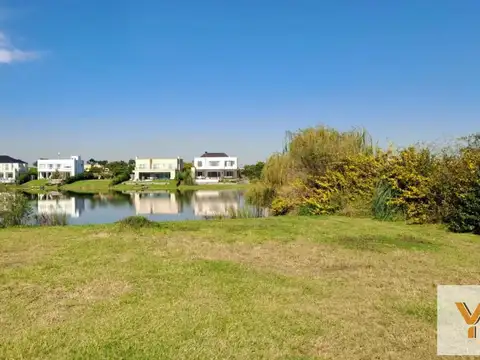 Terreno en venta - 742mts2 - Escobar