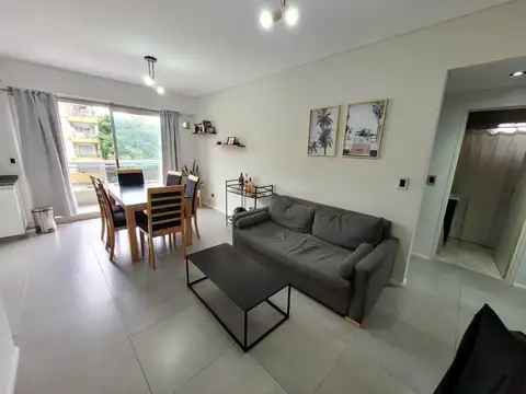 V. BALLESTER CENTRO: DEPTO COMO NUEVO 2 AMB C/ TERRAZA PROP