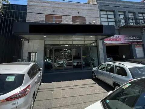 alquiler avenida mitre Local ex agencia de autos 330m2 villa martelli