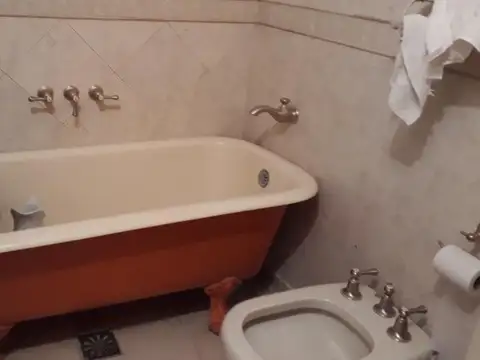 Casa en venta. Gonnet, La Plata