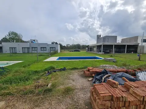 Terreno en Venta 30  mts Fondo