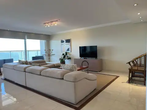 Departamento en Venta de 5 dormitorios