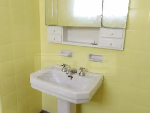 Depto Tipo Casa en Alquiler 45 años