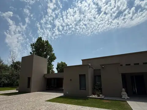 Casa  en Venta en Las Chacras Open Door, Open Door, Luján