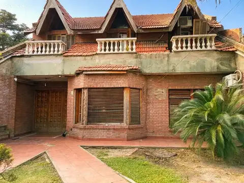 Casa en Venta con 1 cochera