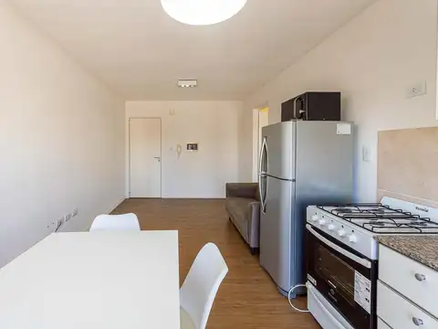 Iriondo y 3 de Febrero - 5 Piso C