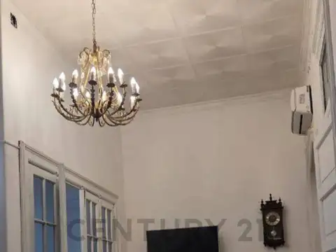 25 DE MAYO 2000, Piso 0