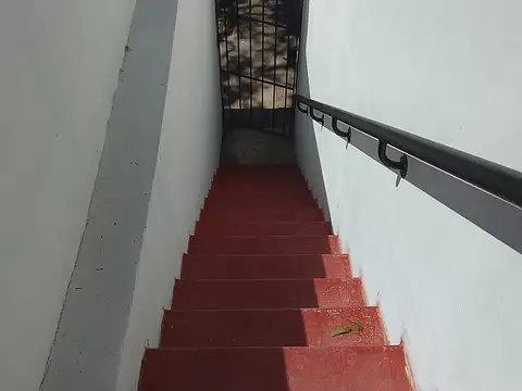 Depto Tipo Casa en Alquiler de 2 dormitorios