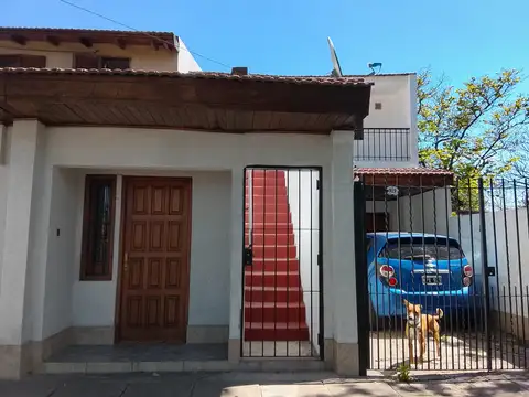 Departamento 3 Ambientes con Patio - Castelar Sur.