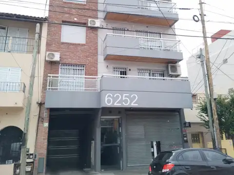 Departamento en venta en Avellaneda. Wilde