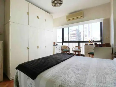 VENTA DEPTO DUPLEX 4 AMB C/ DEPENDENCIA Y COCHERA