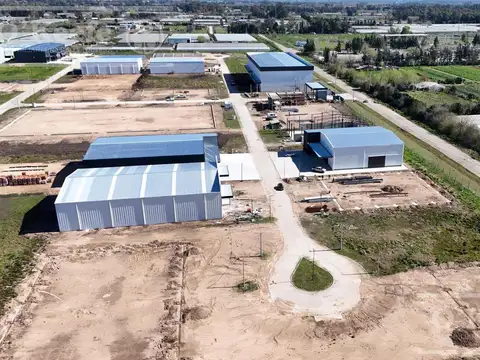 Galpón industrial en Polo 520