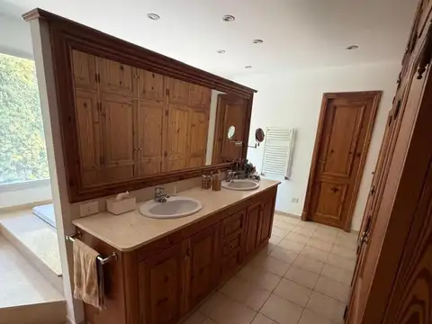 Casa en Alquiler al Noroeste