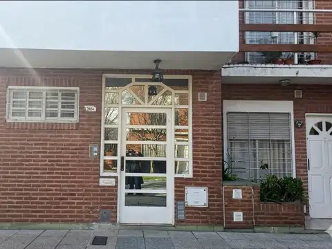 DPTO. 3 AMB. IMPECABLE, AMPLIO Y LUMINOSO