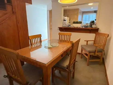 Departamento 4 ambientes con 2 baños