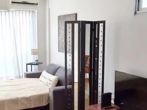 VENTA  Departamento Monoambiente. Balcón. Piso Alto. Vista abierta. Apto Profesional. Las Cañi...
