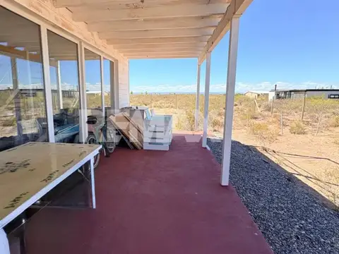 Casa 4 ambientes con 1 baño